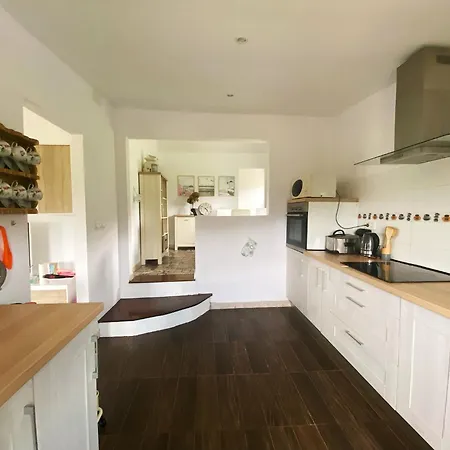 Casa vacanze Blue House Pantin, Entre Olas Y Praderas