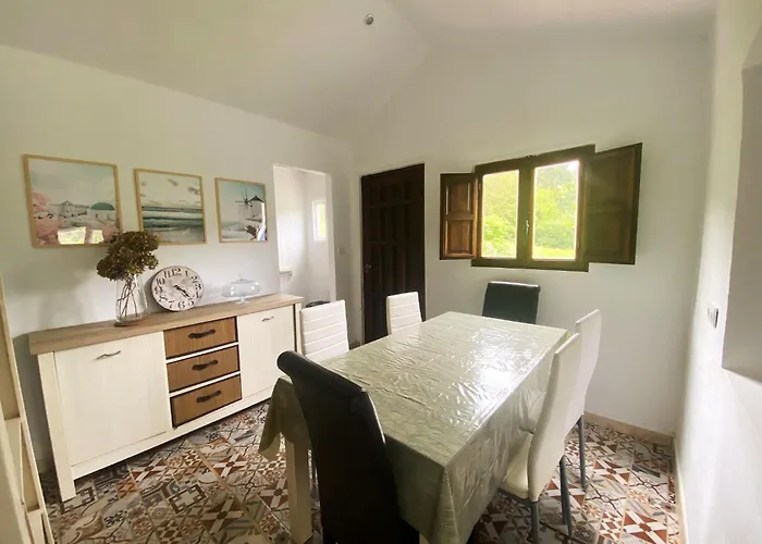 別荘 Blue House Pantin, Entre Olas Y Praderas Pantin