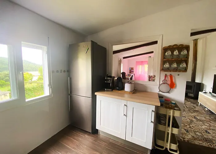 Blue House Pantin, Entre Olas Y Praderas